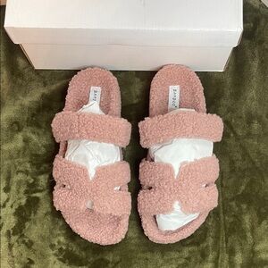 Women H Pink Blush Fuzzy Slippers